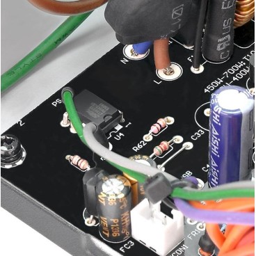Thermaltake W0392RE unité d'alimentation d'énergie 530 W 20+4 pin ATX ATX Noir