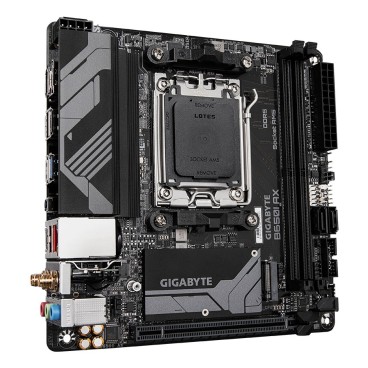 GIGABYTE B650I AX Carte mère - AMD Ryzen série 9000, VRM 5+2+1 phases, jusqu'à 6400 MHz DDR5 (OC), 1xPCIe 4.0 M.2, LAN 2,5 GbE,
